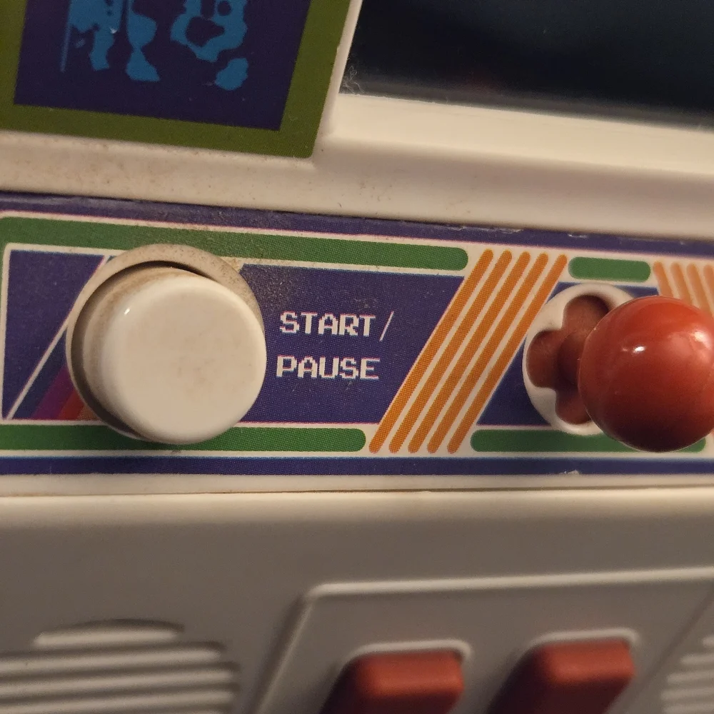 Vintage 1981 Centipede Atari Handheld Mini Arcade Video Game